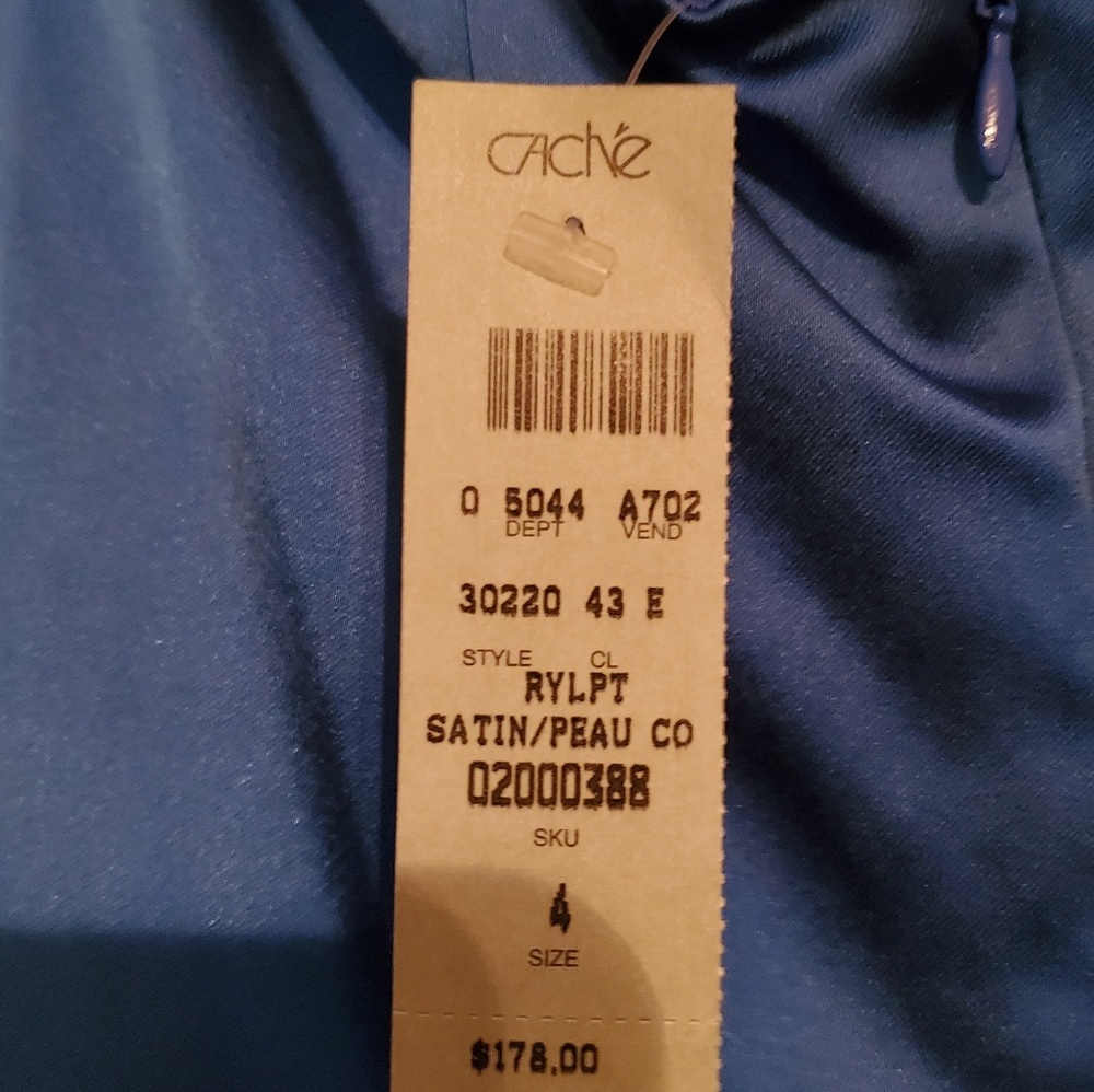 Dress - Picture 2 of 3